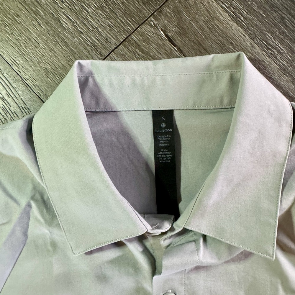 Lululemon Shirt Mens Size Small Gray Performance Long Sleeve Button Up - Picture 3 of 5